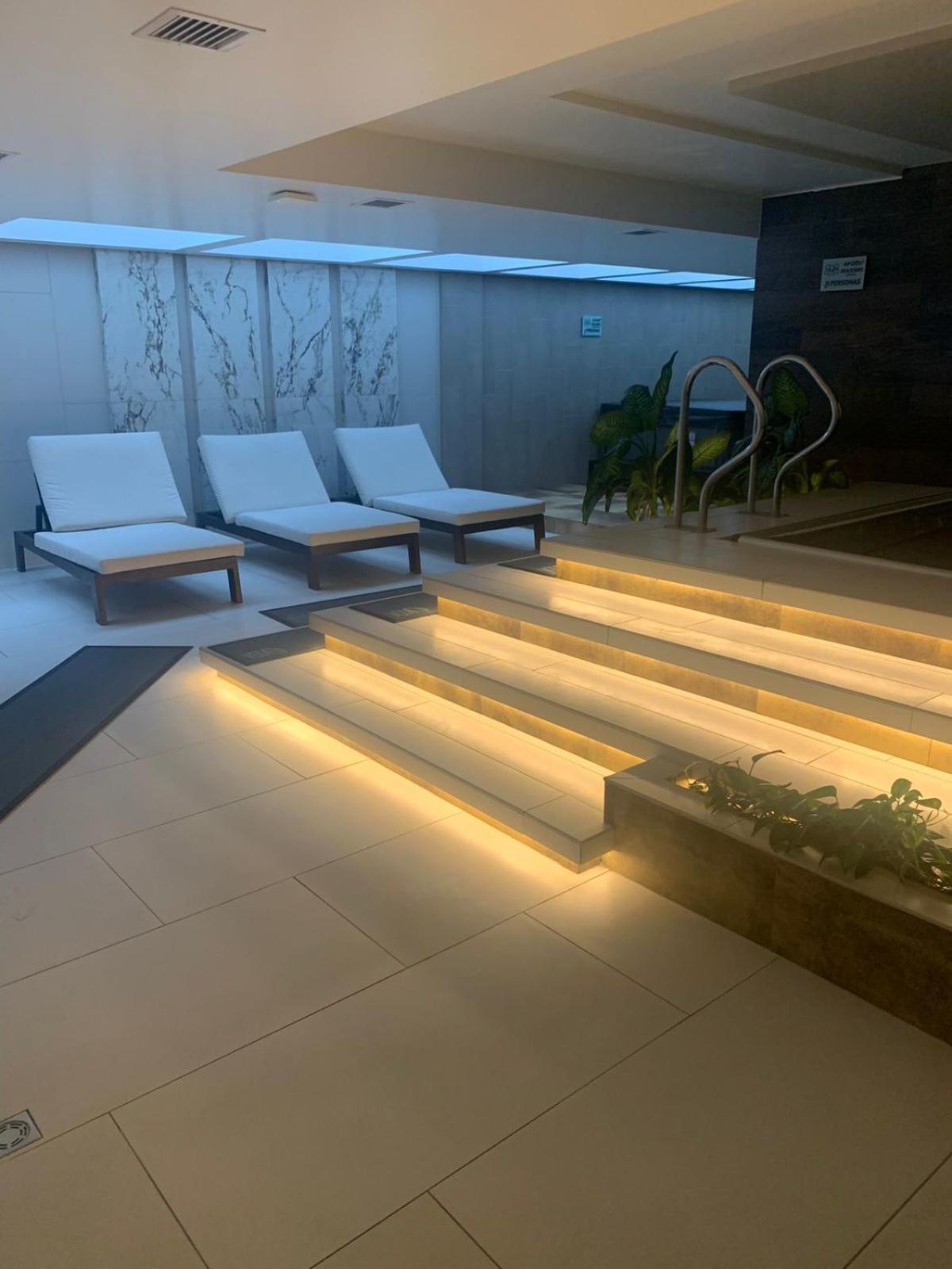 Confort Suite La Carolina Кіто Екстер'єр фото