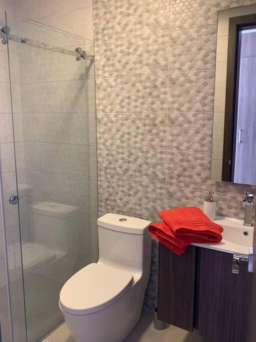 Confort Suite La Carolina Кіто Екстер'єр фото